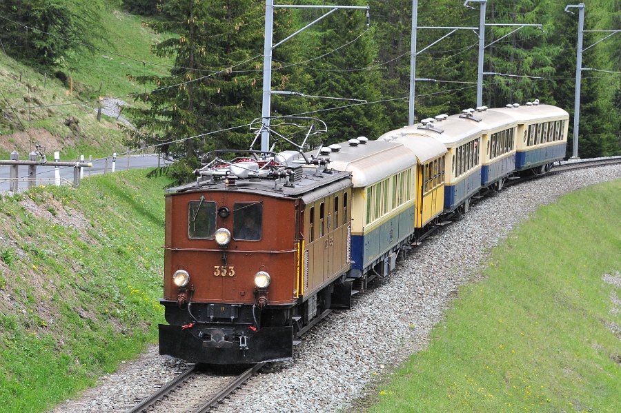 2019.06.10 RhB Ge 4-6 353 Bahnfest Bergün mit Pullmannwagen (9)